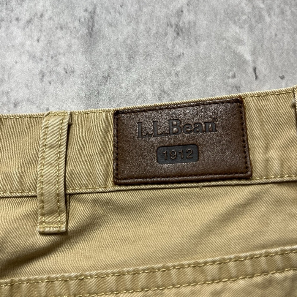 L.L.Bean Straight Fit Jeans Classic Casual Pants Beige Size 40x29 - Picture 9 of 10